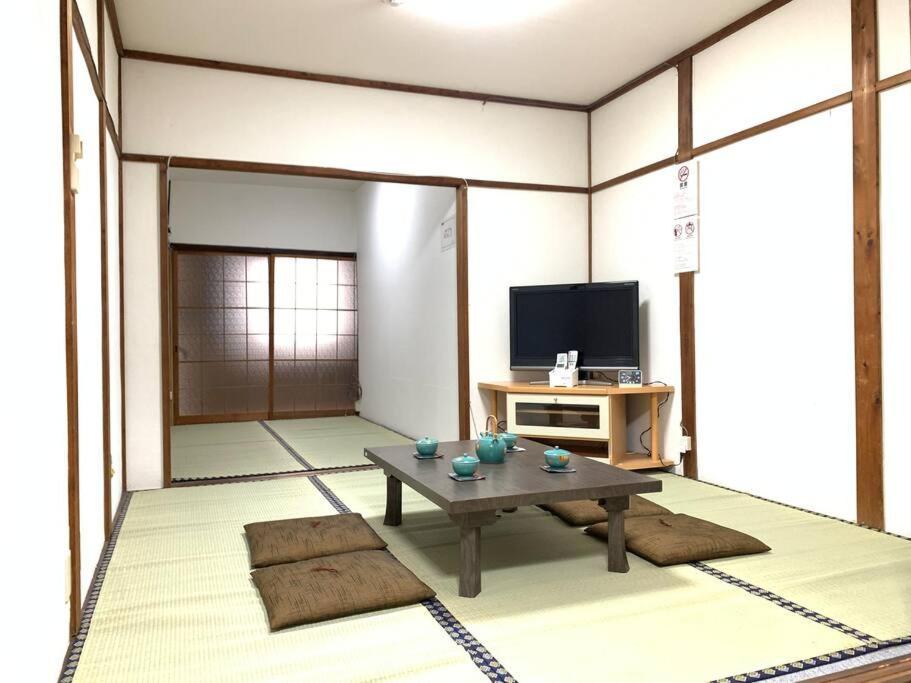 Apartment Fujiya -富士矢- Private House Max 12 People Osaka